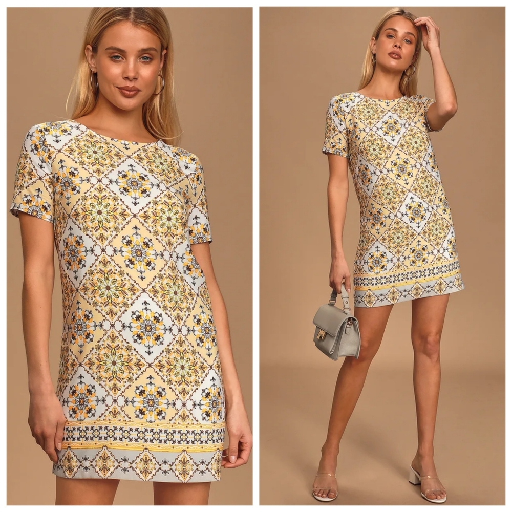 Lulu's | Dandy Lion Yellow Print Shift Dress XS